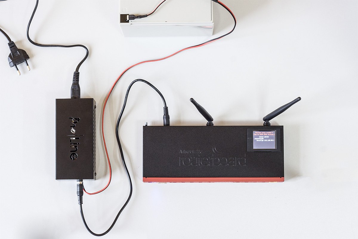 DC UPS for routers and modems